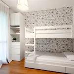 Stayeasy Gargano - Stylish With Private Yard Apartman Milánó